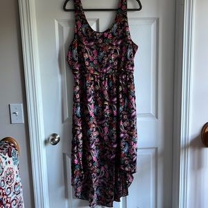 EUC! XL Juniors Dress. Fun design. HiLo Hem. Faux Wrap Style Skirt.